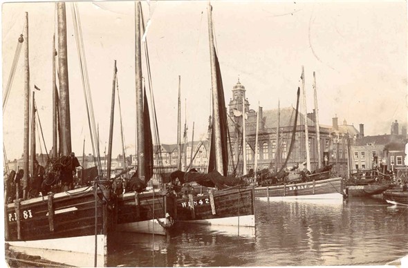 Photo:Fishing Boats with Town Hall