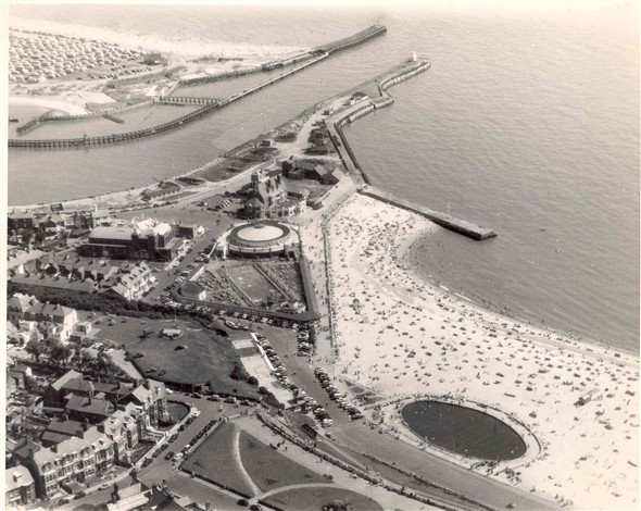 Photo:Aerial view of Gorleston seafront - including Swimming Pool and Yacht Pond
