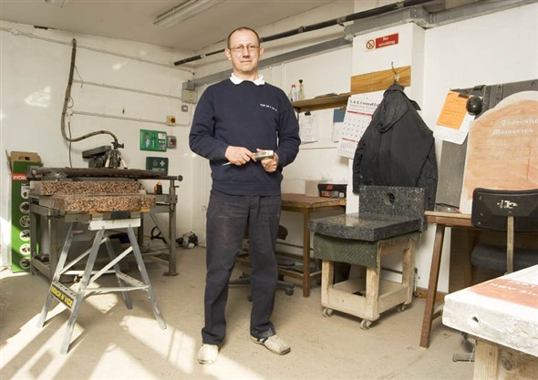 Photo:Portrait of Stone Mason Glen Thain in the workshop