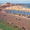 Page link: Large postcard showing Gorleston Beach