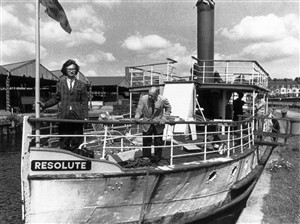 Photo:proud owners of resolute but who are they
