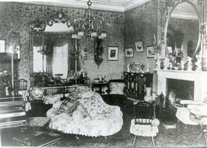 Photo:the Drawing room of Shadingfield Lodge